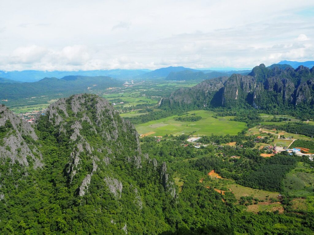 https://sundaratravelclub.com/natural tourism/